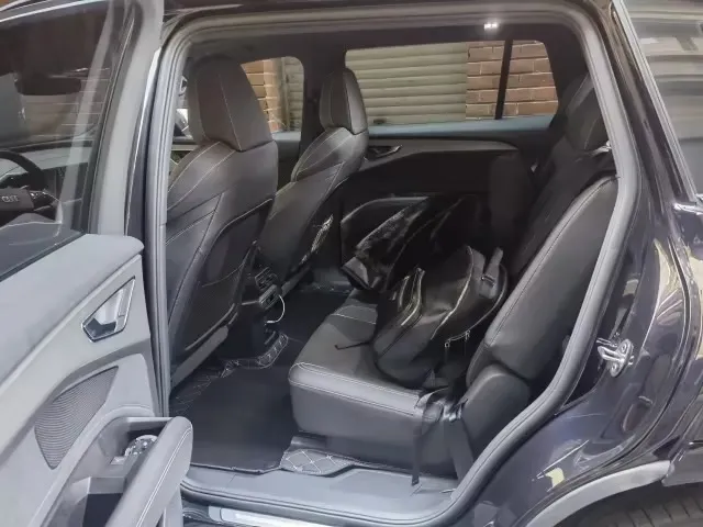 2022 Audi Q5 e-tron BEV 83.4KWH,autocango,china used car exporter,china ev exporter,chinese used car exporter,chinese used ev exporter