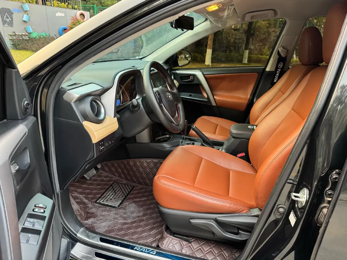 2019 Toyota RAV4 2.0L 151HP L4 CVT,autocango,china used car exporter,china ev exporter,chinese used car exporter,chinese used ev exporter