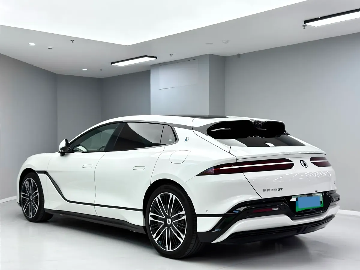 2024 Denza DenzaZ9GT 2.0T 207HP L4 E-CVT PHEV 38.5KWH,autocango,china used car exporter,china ev exporter,chinese used car exporter,chinese used ev exporter