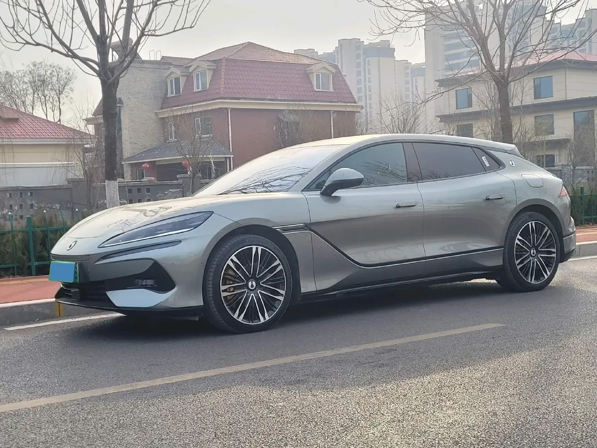 2024 Denza DenzaZ9GT 2.0T 207HP L4 E-CVT PHEV 38.5KWH,autocango,china used car exporter,china ev exporter,chinese used car exporter,chinese used ev exporter