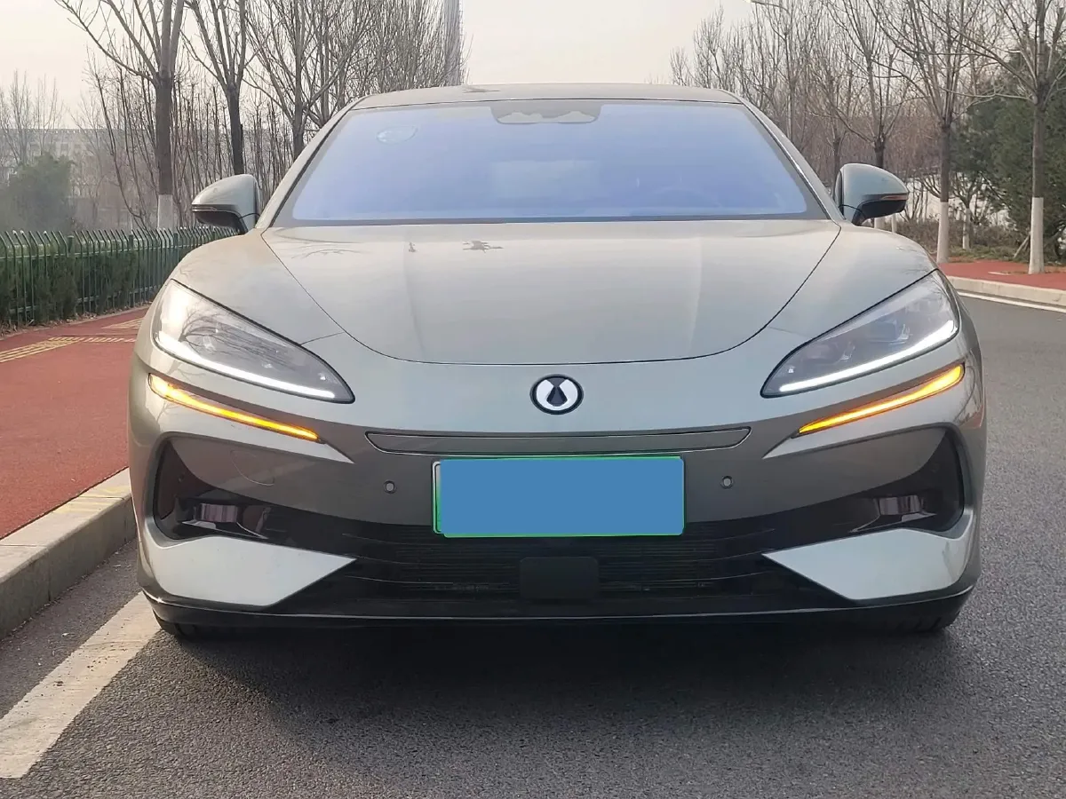 2024 Denza DenzaZ9GT 2.0T 207HP L4 E-CVT PHEV 38.5KWH,autocango,china used car exporter,china ev exporter,chinese used car exporter,chinese used ev exporter