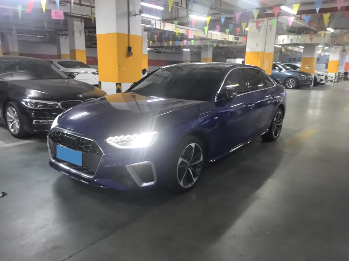 2020 Audi A4L 2.0T 190HP L4 7DCT