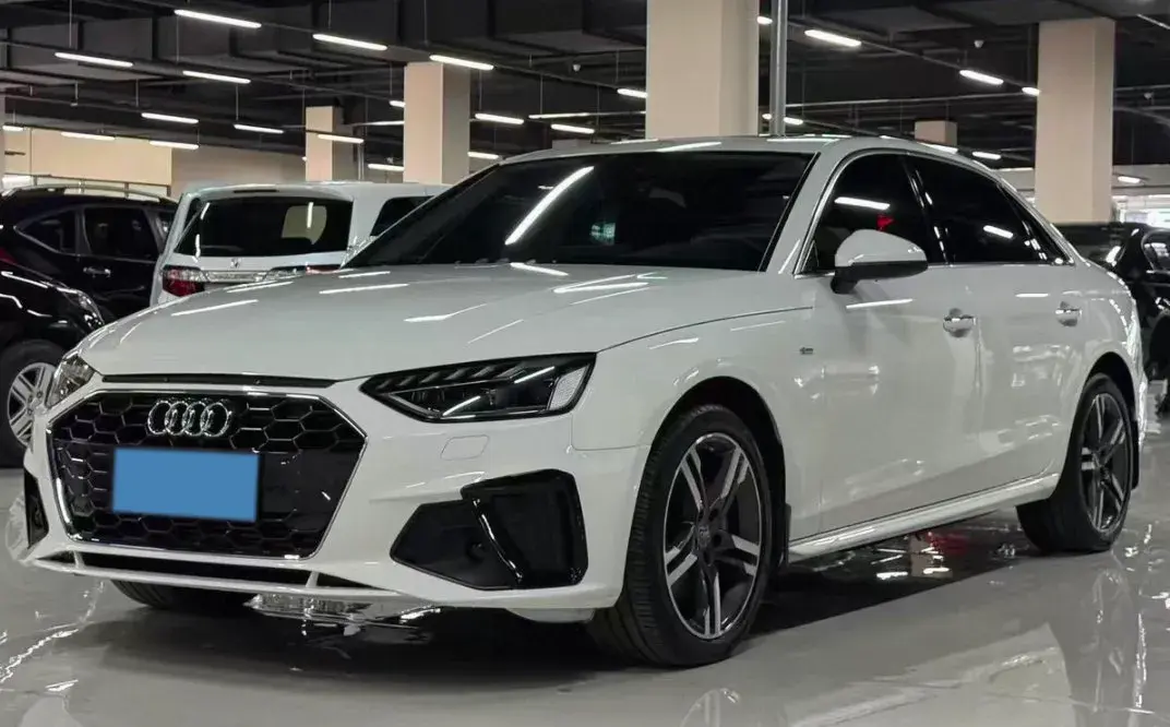 2020 Audi A4L 2.0T 190HP L4 7DCT
