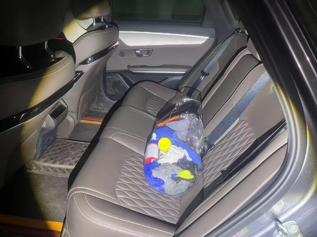 2025 BYD Han BEV 72KWH,autocango,china used car exporter,china ev exporter,chinese used car exporter,chinese used ev exporter