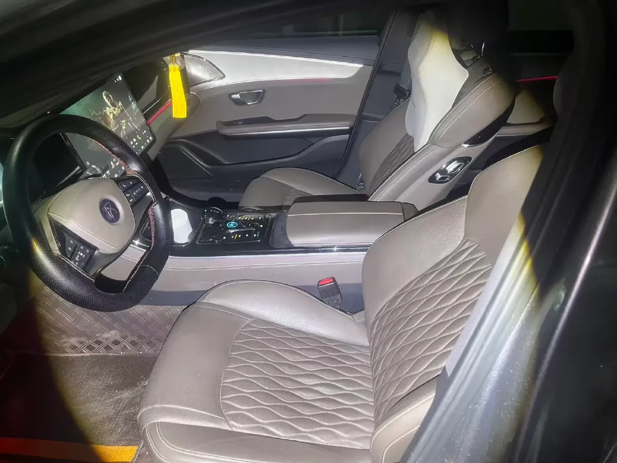 2025 BYD Han BEV 72KWH,autocango,china used car exporter,china ev exporter,chinese used car exporter,chinese used ev exporter