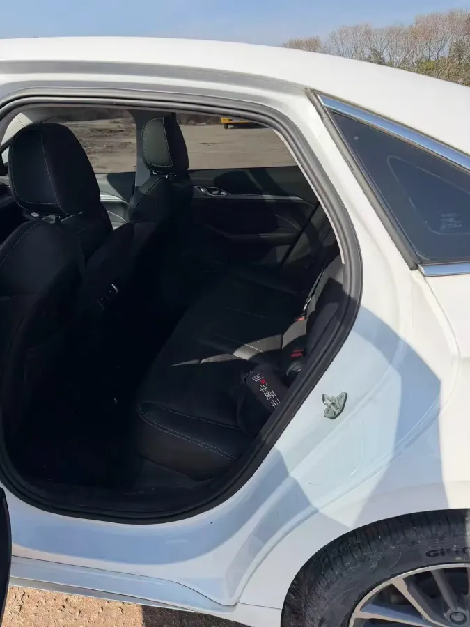 2021 Geely Preface 2.0T 190HP L4 7DCT,autocango,china used car exporter,china ev exporter,chinese used car exporter,chinese used ev exporter