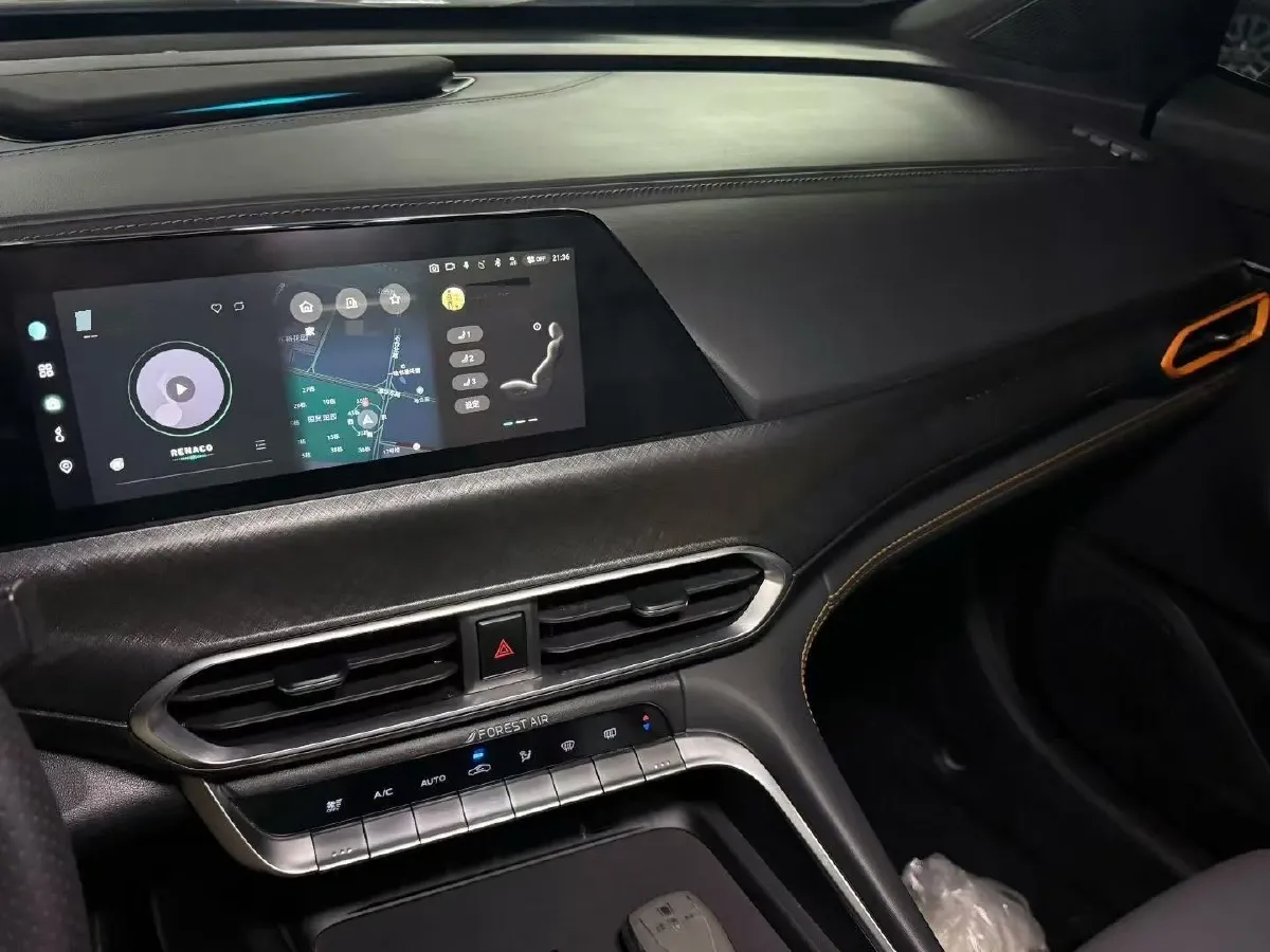 2022 ChangAn UNI-T 1.5T 188HP L4 7DCT,autocango,china used car exporter,china ev exporter,chinese used car exporter,chinese used ev exporter