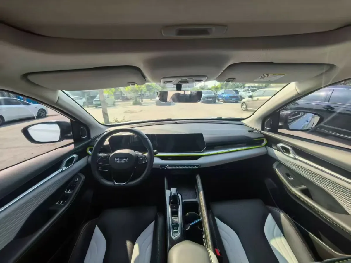 2022 Geely Coolray 1.5T 181HP L4 7DCT,autocango,china used car exporter,china ev exporter,chinese used car exporter,chinese used ev exporter