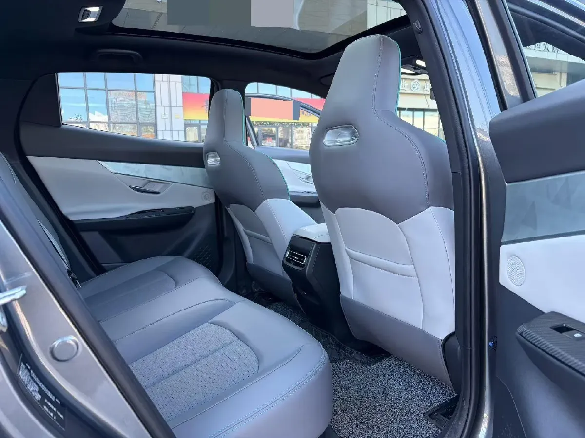 2023 ChangAn UNI-T 1.5T 188HP L4 7DCT,autocango,china used car exporter,china ev exporter,chinese used car exporter,chinese used ev exporter