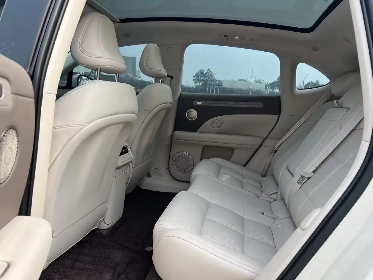 2026 IM LS6 BEV,autocango,china used car exporter,china ev exporter,chinese used car exporter,chinese used ev exporter