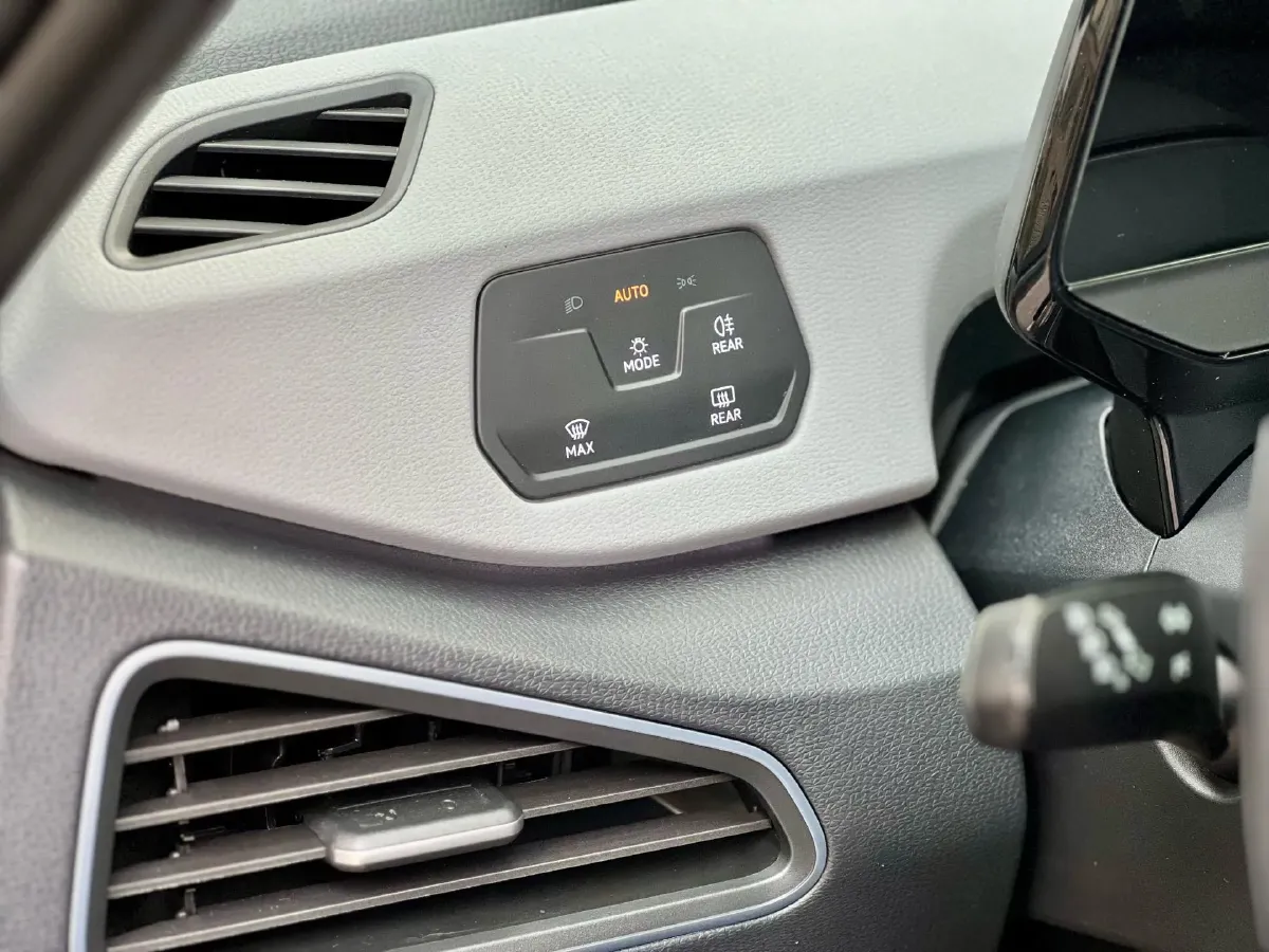 2023 Volkswagen ID.3 BEV 52.8KWH,autocango,china used car exporter,china ev exporter,chinese used car exporter,chinese used ev exporter