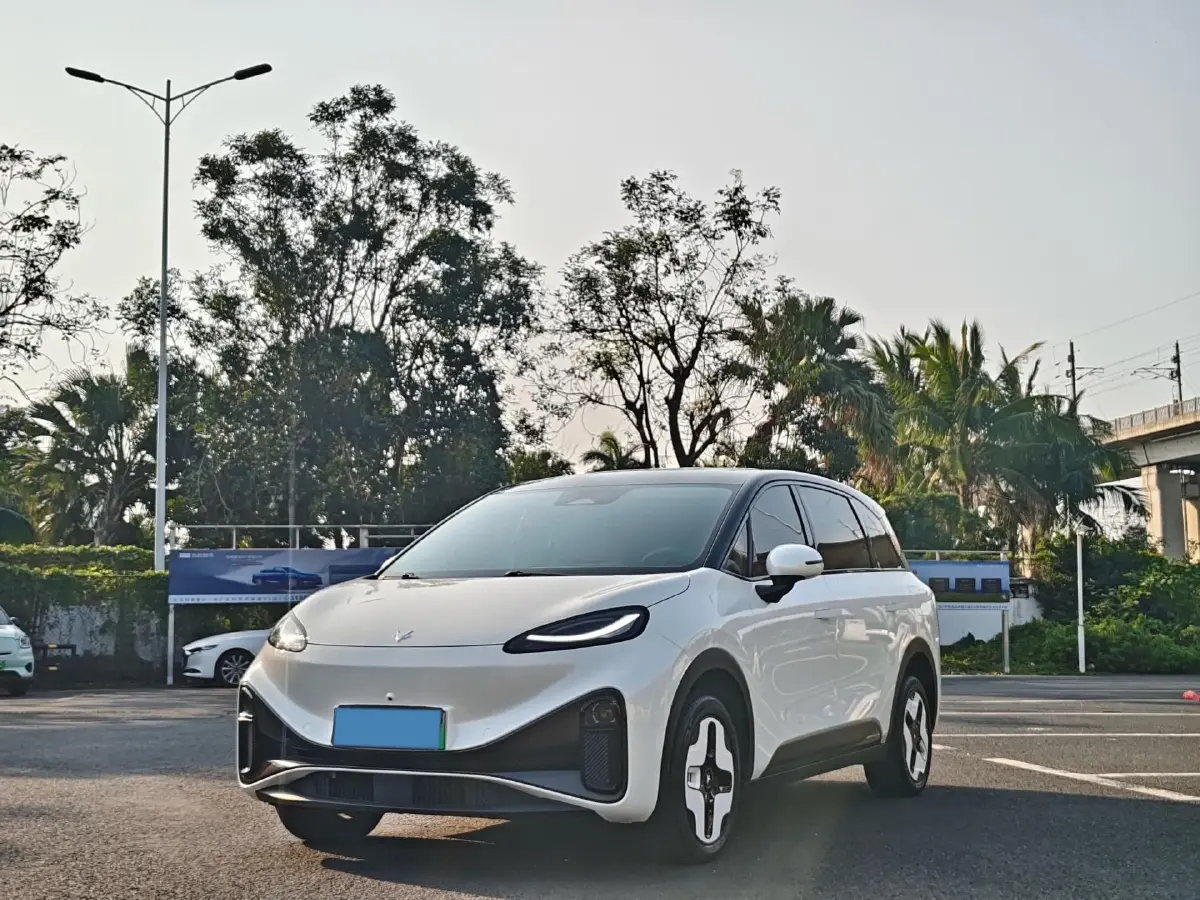 2023 Dongfeng PaLaSuo 2.0T 228HP L4 8AT