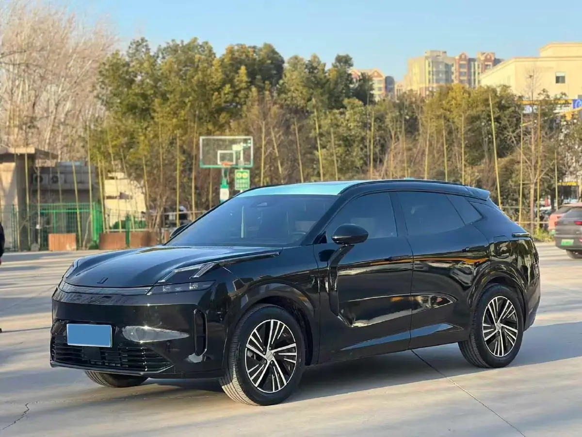 2023 LYNK&CO 08 EM-P 1.5T 163HP L4 3DHT PHEV 39.8KWH