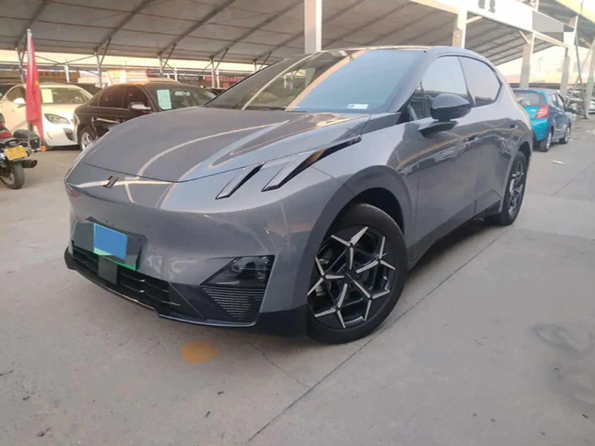 2025 Dongfeng Z9 2.0T 258HP L4 8AT