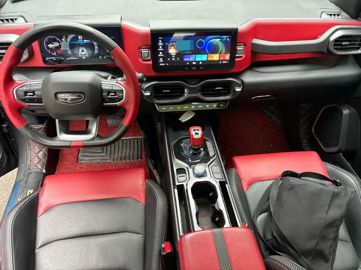 2020 Geely ICON 1.5T 177HP L3 7DCT,autocango,china used car exporter,china ev exporter,chinese used car exporter,chinese used ev exporter