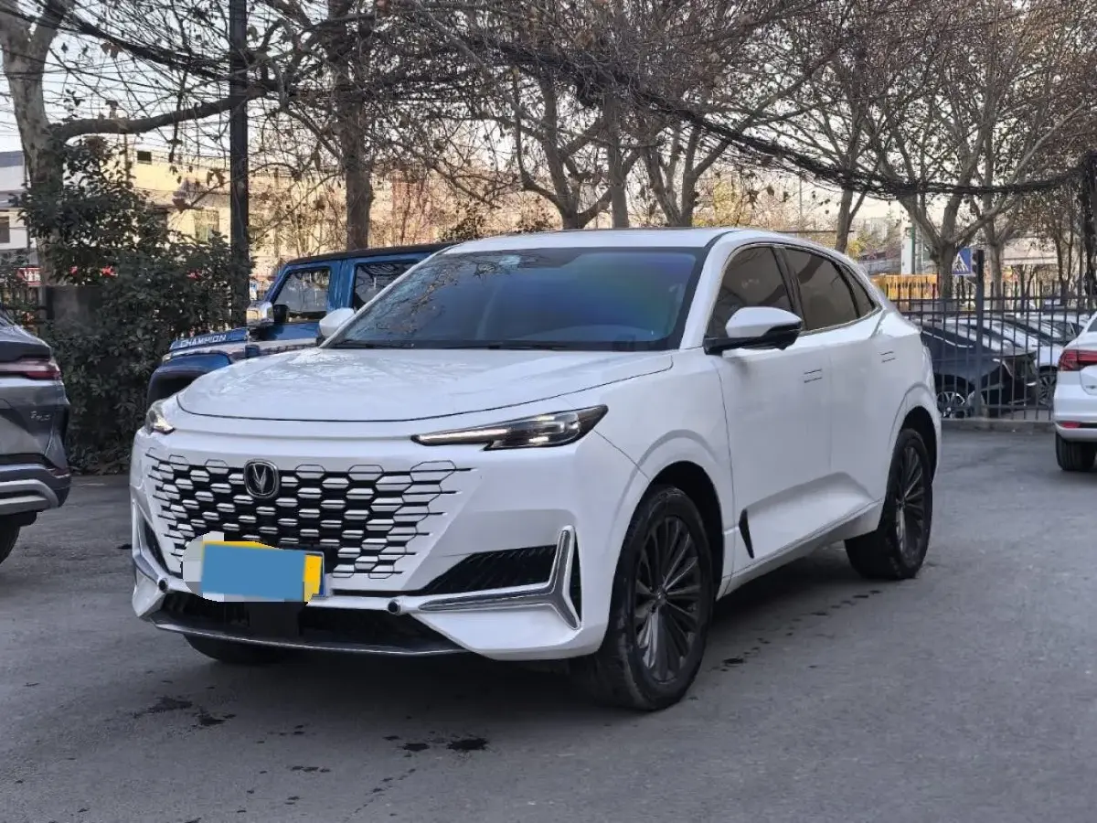 2021 ChangAn UNI-K 2.0T 233HP L4 8AT