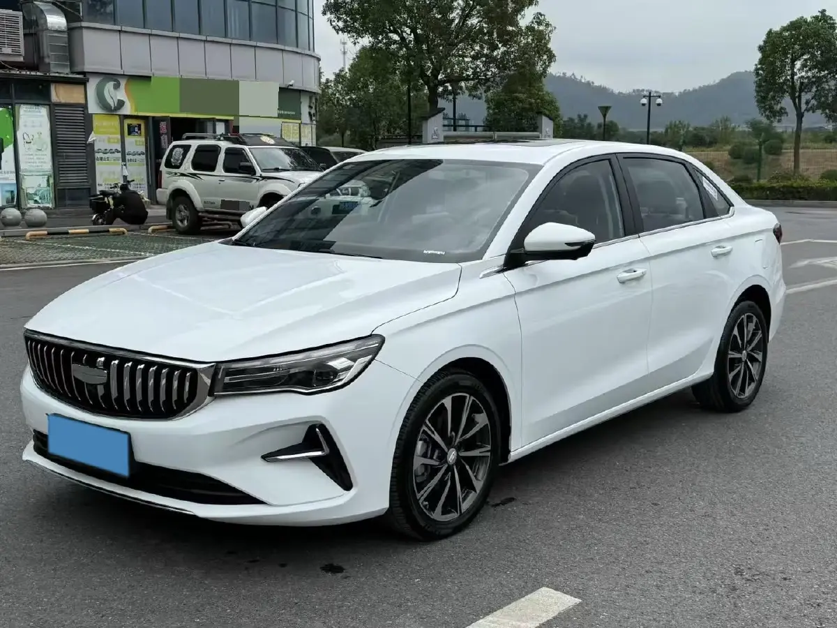 2025 Geely Emgrand 1.5L 127HP L4 CVT