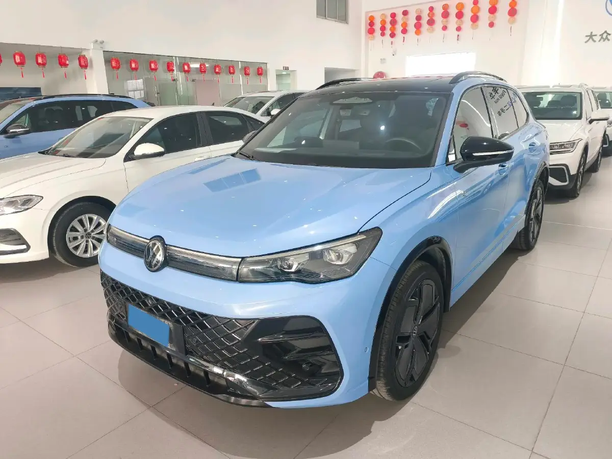 2024 Volkswagen Tiguan L 2.0T 220HP L4 7DCT