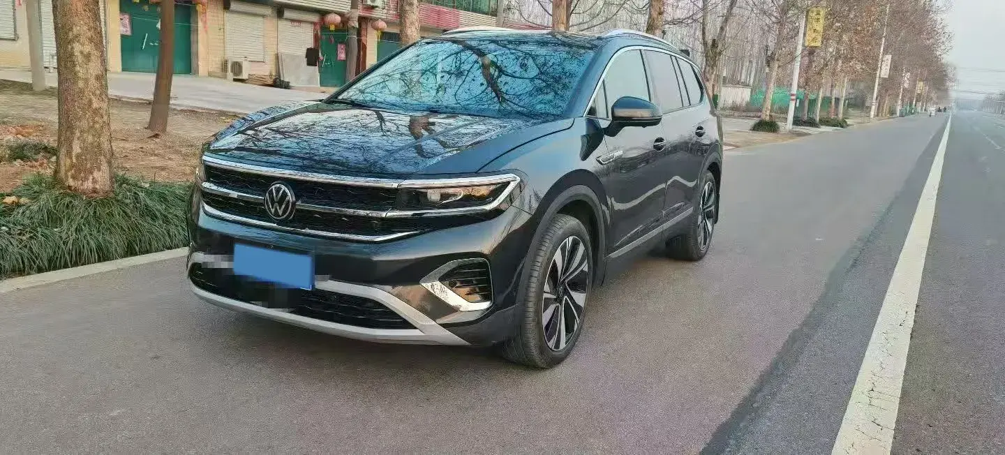 2024 Volkswagen Talagon 2.0T 220HP L4 7DCT