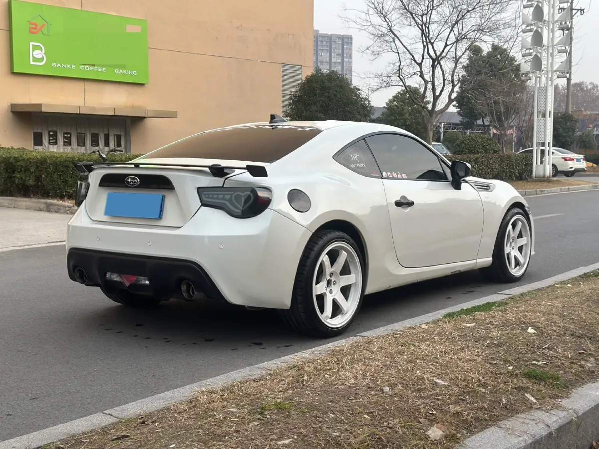 2019 Ford Focus 2.3T 280HP L4 6MT,autocango,china used car exporter,china ev exporter,chinese used car exporter,chinese used ev exporter