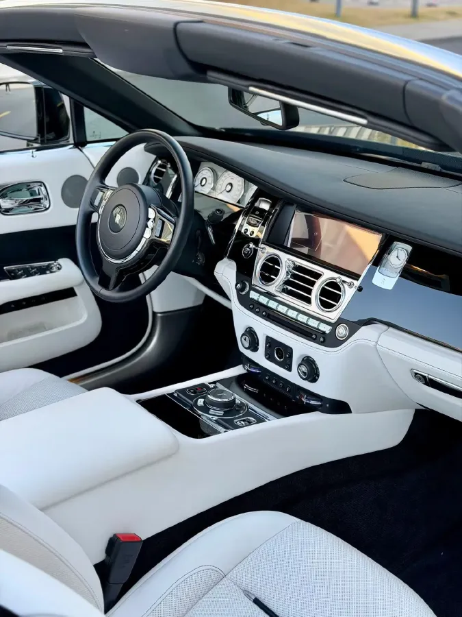 2018 Rolls-Royce Dawn 6.6T 571HP V12 8AT,autocango,china used car exporter,china ev exporter,chinese used car exporter,chinese used ev exporter