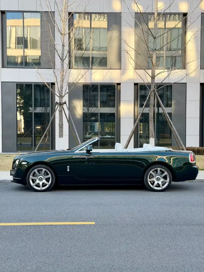 2018 Rolls-Royce Dawn 6.6T 571HP V12 8AT,autocango,china used car exporter,china ev exporter,chinese used car exporter,chinese used ev exporter
