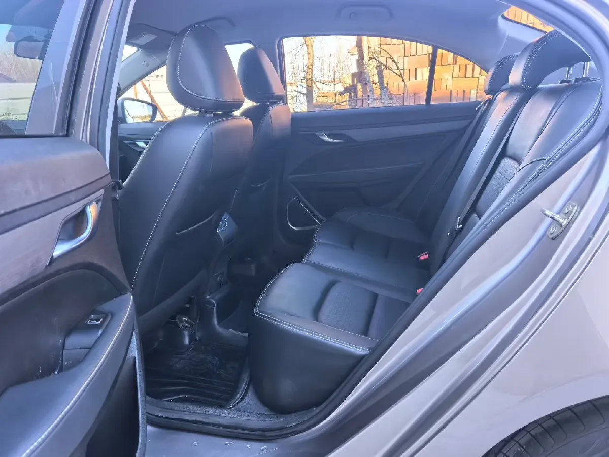 2021 Geely Emgrand 1.5L 109HP L4 CVT,autocango,china used car exporter,china ev exporter,chinese used car exporter,chinese used ev exporter