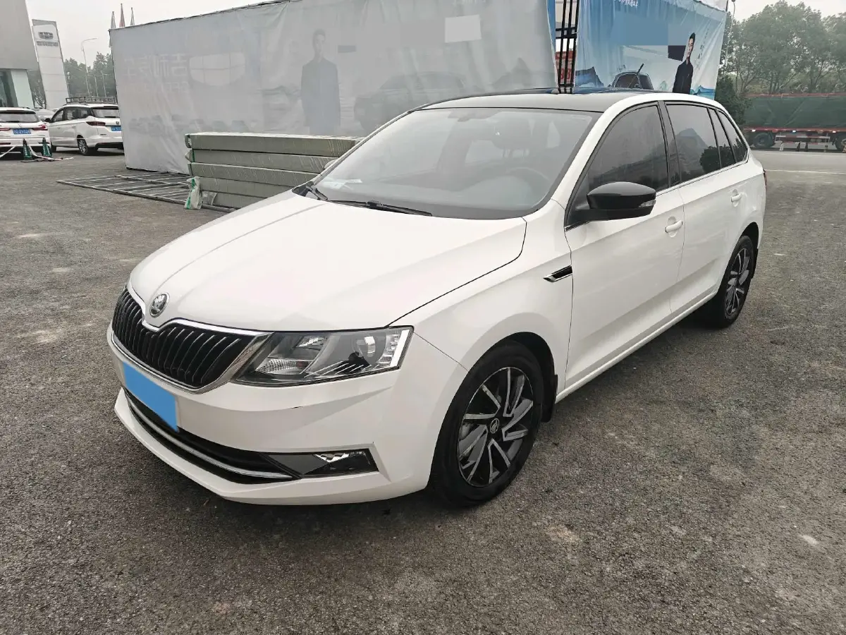 2018 Skoda Rapid Spaceback 1.4T 131HP L4 7DCT