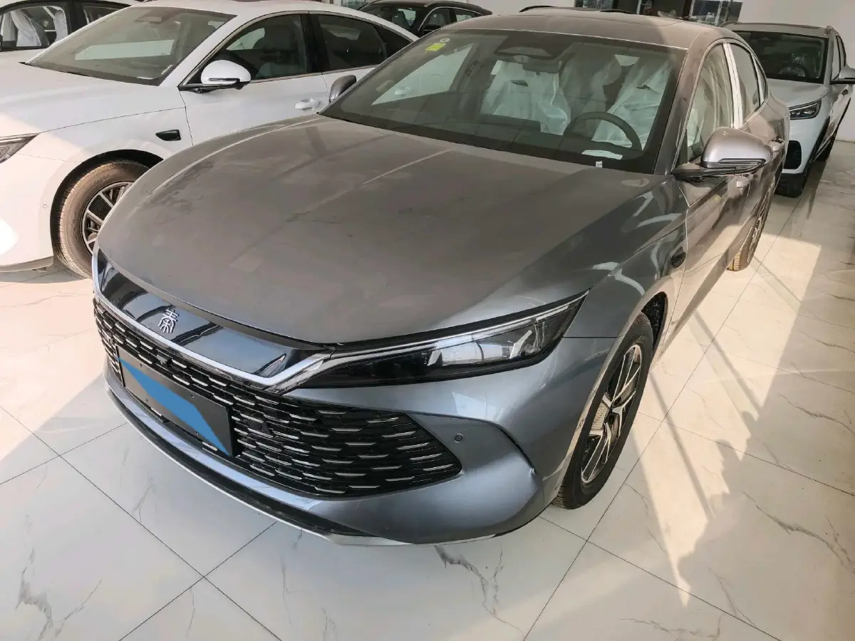 2025 BYD QinL 1.5L 101HP L4 E-CVT PHEV 15.87KWH