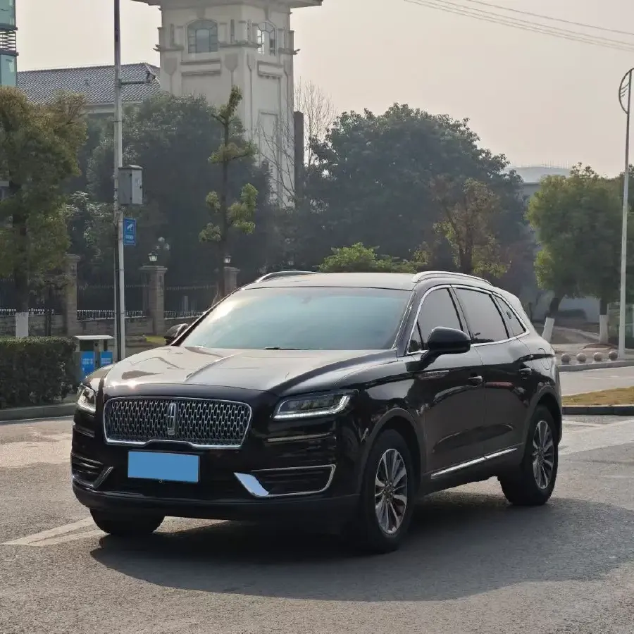 2019 Lincoln Nautilus 2.0T 224HP L4 8AT