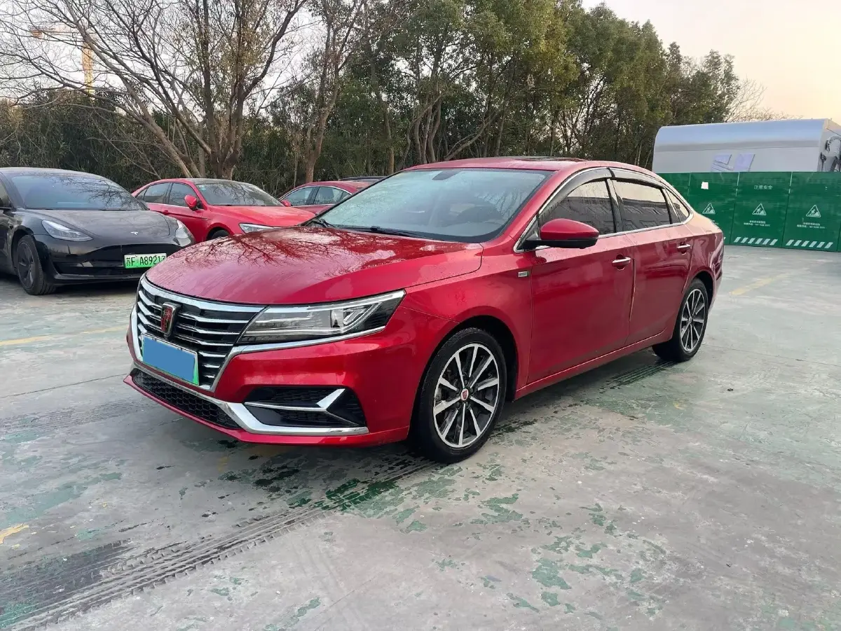 2017 Roewe i6 1.0T 125HP L3 2AT PHEV