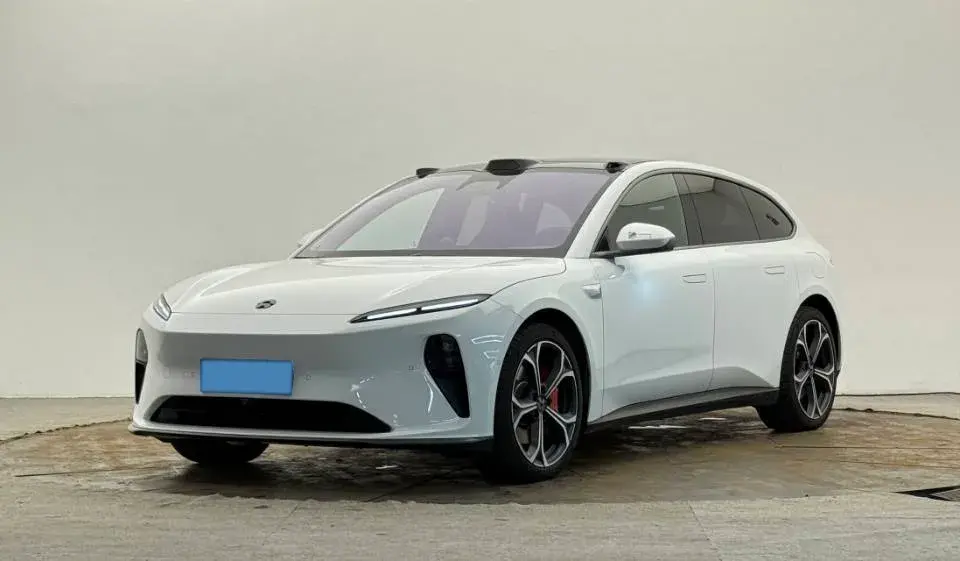 2024 NIO ET5T BEV 75KWH