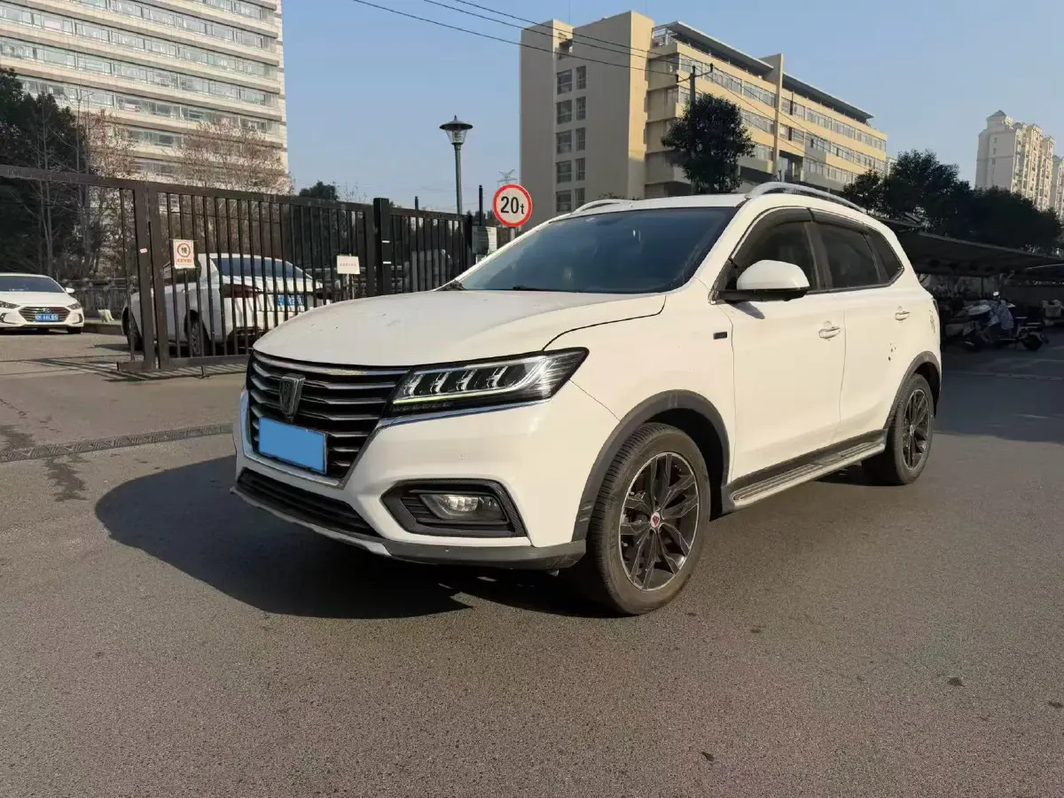 2018 Roewe RX5 2.0T 220HP L4 6DCT