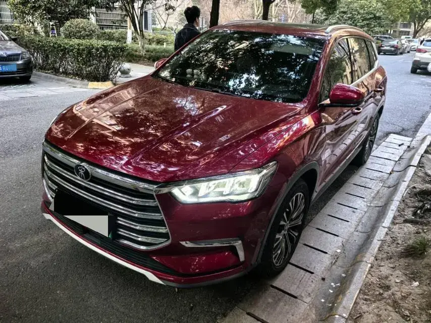 2019 BYD Song Pro 1.5T 160HP L4 6DCT PHEV 15.7KWH