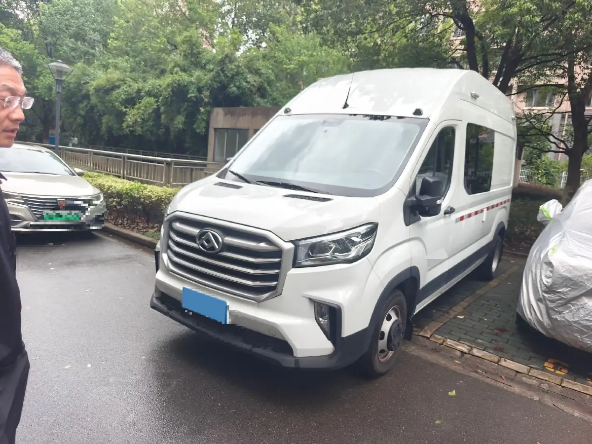 2023 MAXUS XinTu V90 2.0T 150HP L4 6MT