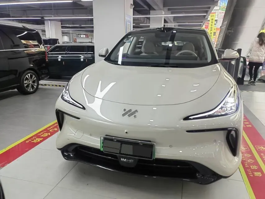 2023 IM LS6 BEV 100KWH,autocango,china used car exporter,china ev exporter,chinese used car exporter,chinese used ev exporter