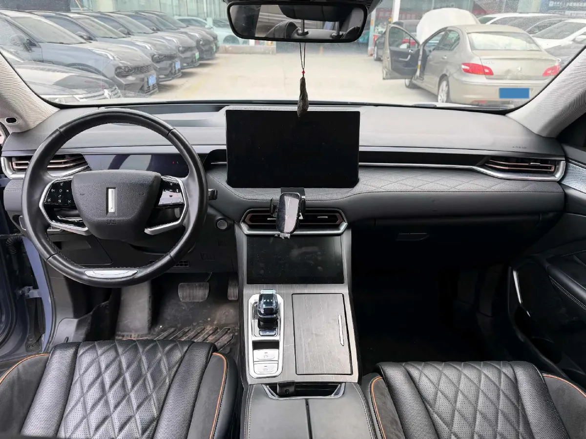 2022 WEY Latte DHT 1.5T 156HP L4 2DHT Hybrid,autocango,china used car exporter,china ev exporter,chinese used car exporter,chinese used ev exporter