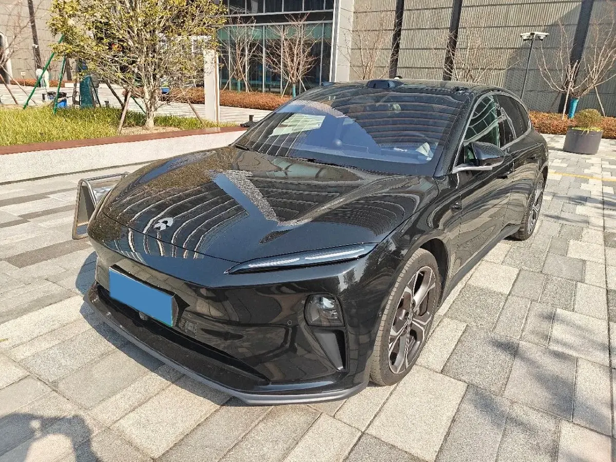 2024 NIO ET5T BEV 75KWH