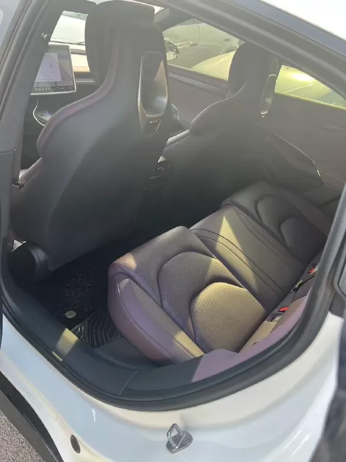 2024 MI SU7 BEV 73.6KWH,autocango,china used car exporter,china ev exporter,chinese used car exporter,chinese used ev exporter