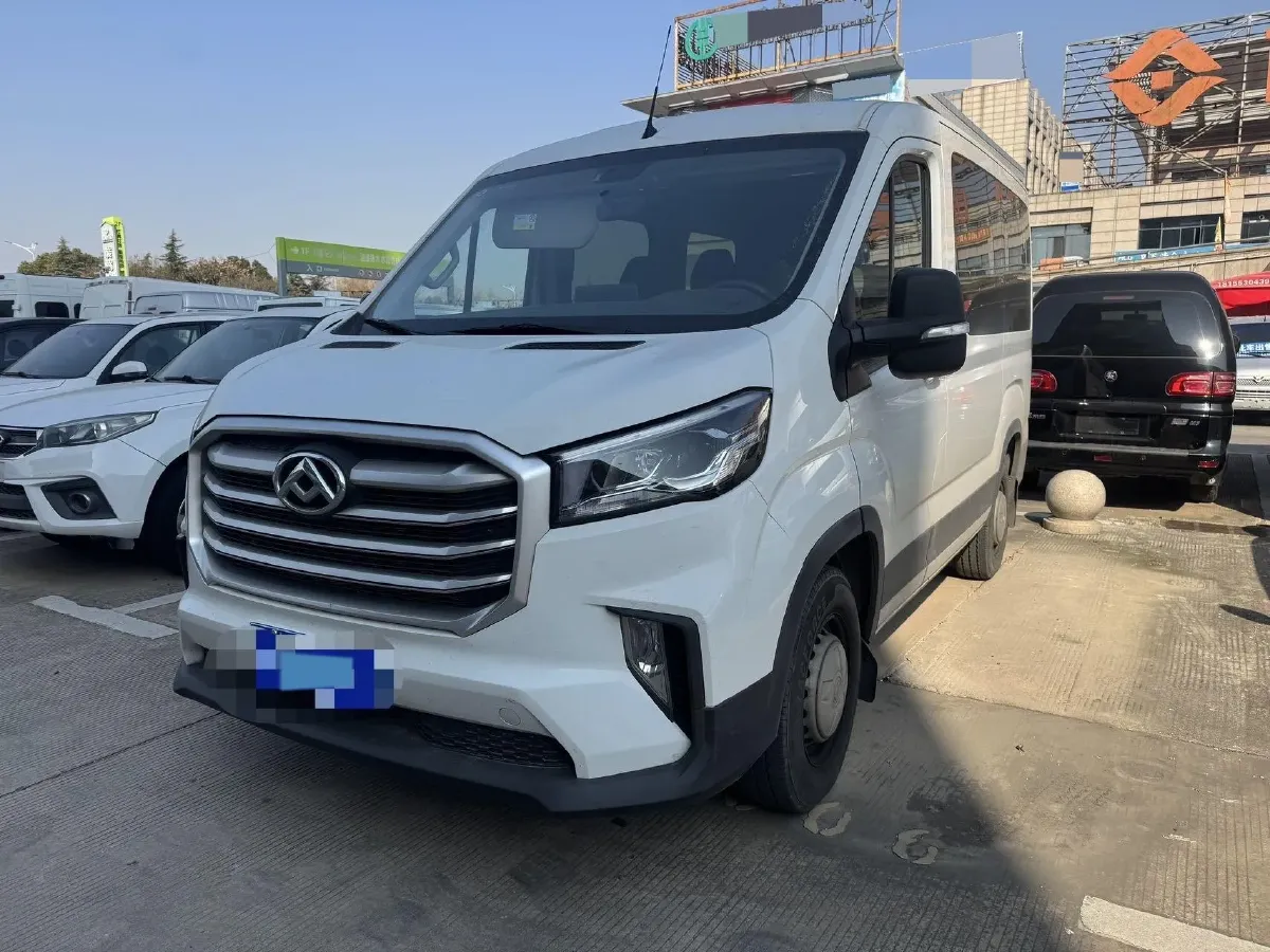 2022 JMC YuHu 9 2.0T 220HP L4 6MT,autocango,china used car exporter,china ev exporter,chinese used car exporter,chinese used ev exporter