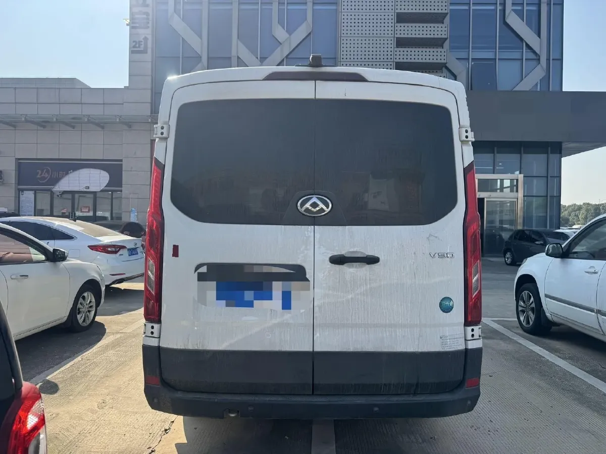 2022 JMC YuHu 9 2.0T 220HP L4 6MT,autocango,china used car exporter,china ev exporter,chinese used car exporter,chinese used ev exporter