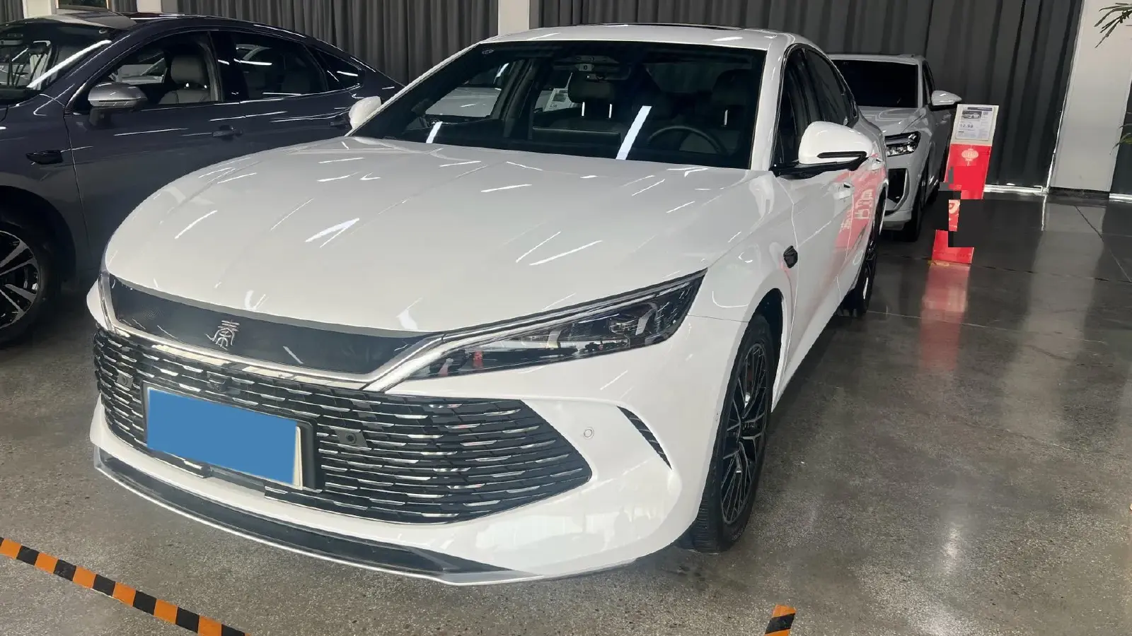 2025 BYD QinL 1.5L 101HP L4 E-CVT PHEV 15.87KWH