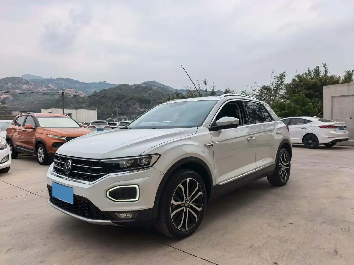 2020 Volkswagen T-Roc 1.4T 150HP L4 7DCT