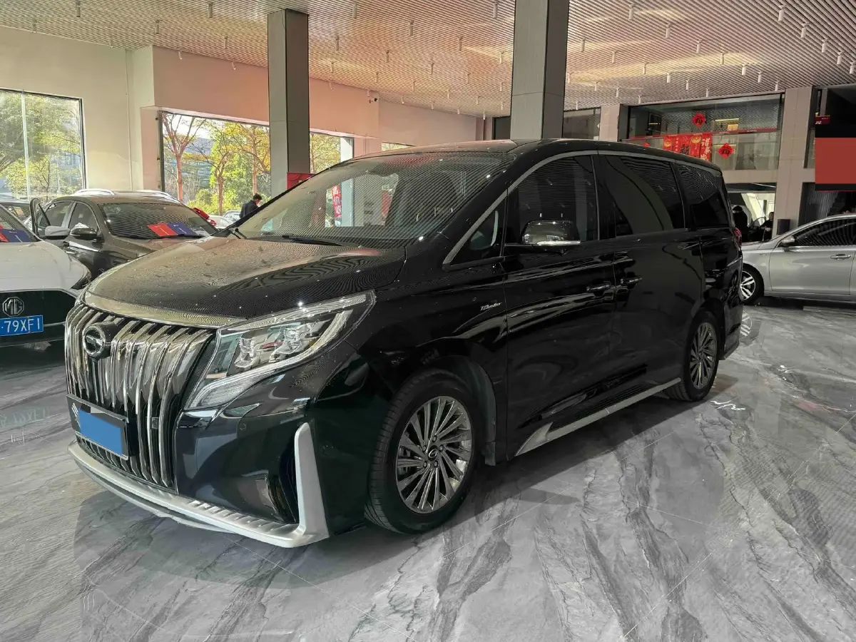 2021 GAC Trumpchi M8 2.0T 252HP L4 8AT