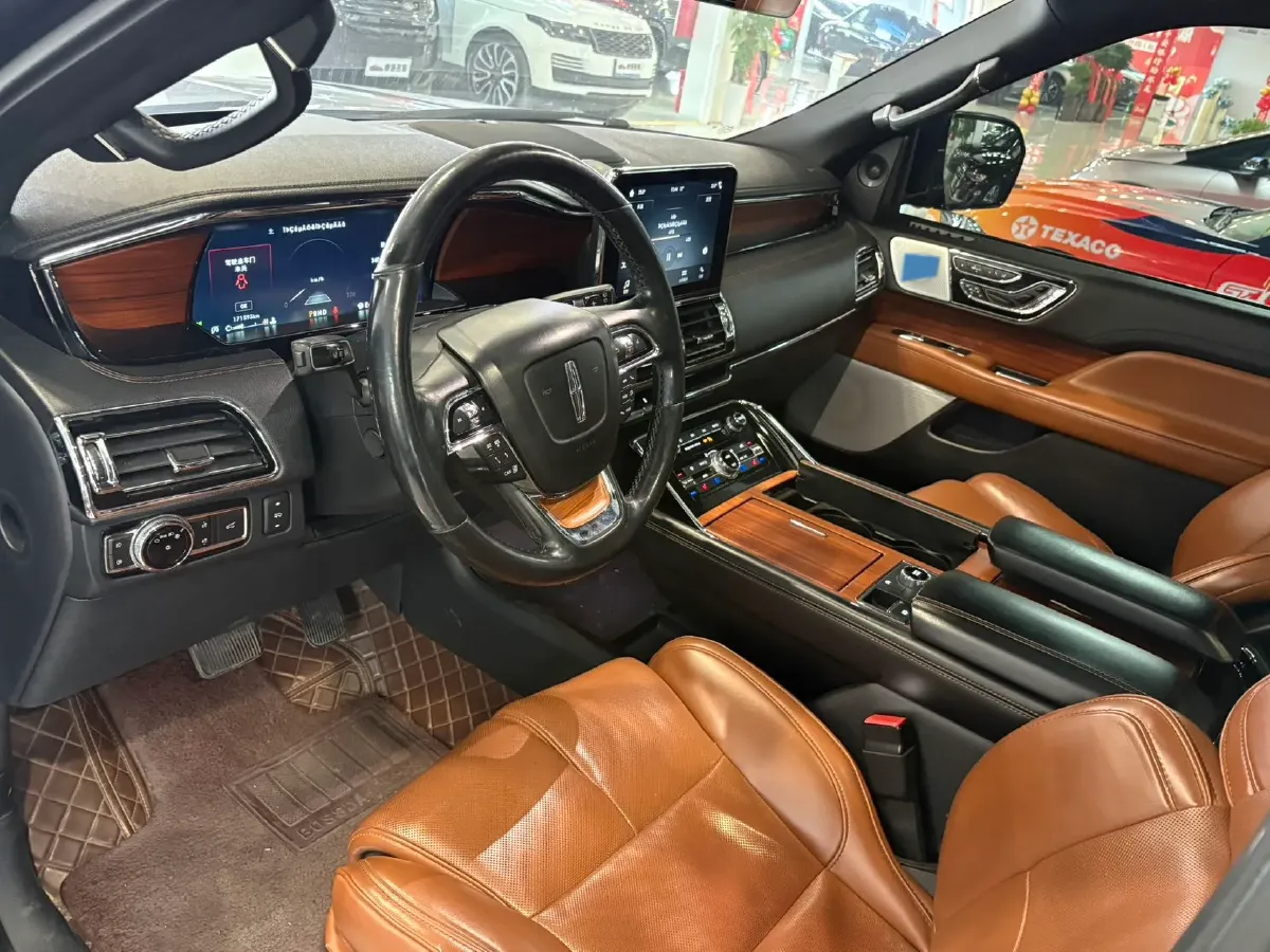 2019 Lincoln Navigator 3.5T 388HP V6 10AT,autocango,china used car exporter,china ev exporter,chinese used car exporter,chinese used ev exporter