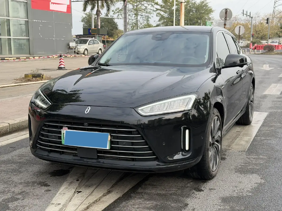 2022 Isuzu Mu-X 2.0T 220HP L4 8AT