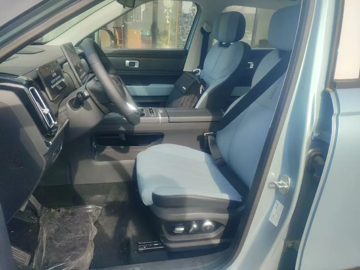 2024 Fulwin FulwinT6 1.5T 156HP L4 DHT PHEV 18.3KWH,autocango,china used car exporter,china ev exporter,chinese used car exporter,chinese used ev exporter