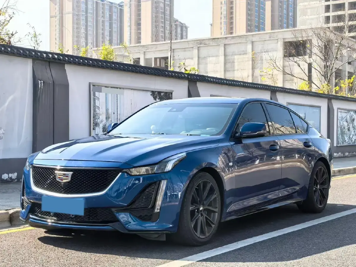 2020 Cadillac CT5 2.0T 241HP L4 10AT