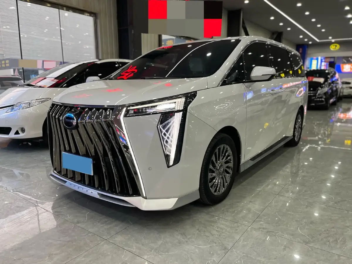 2023 GAC Trumpchi M8 2.0T 190HP L4 E-CVT Hybrid