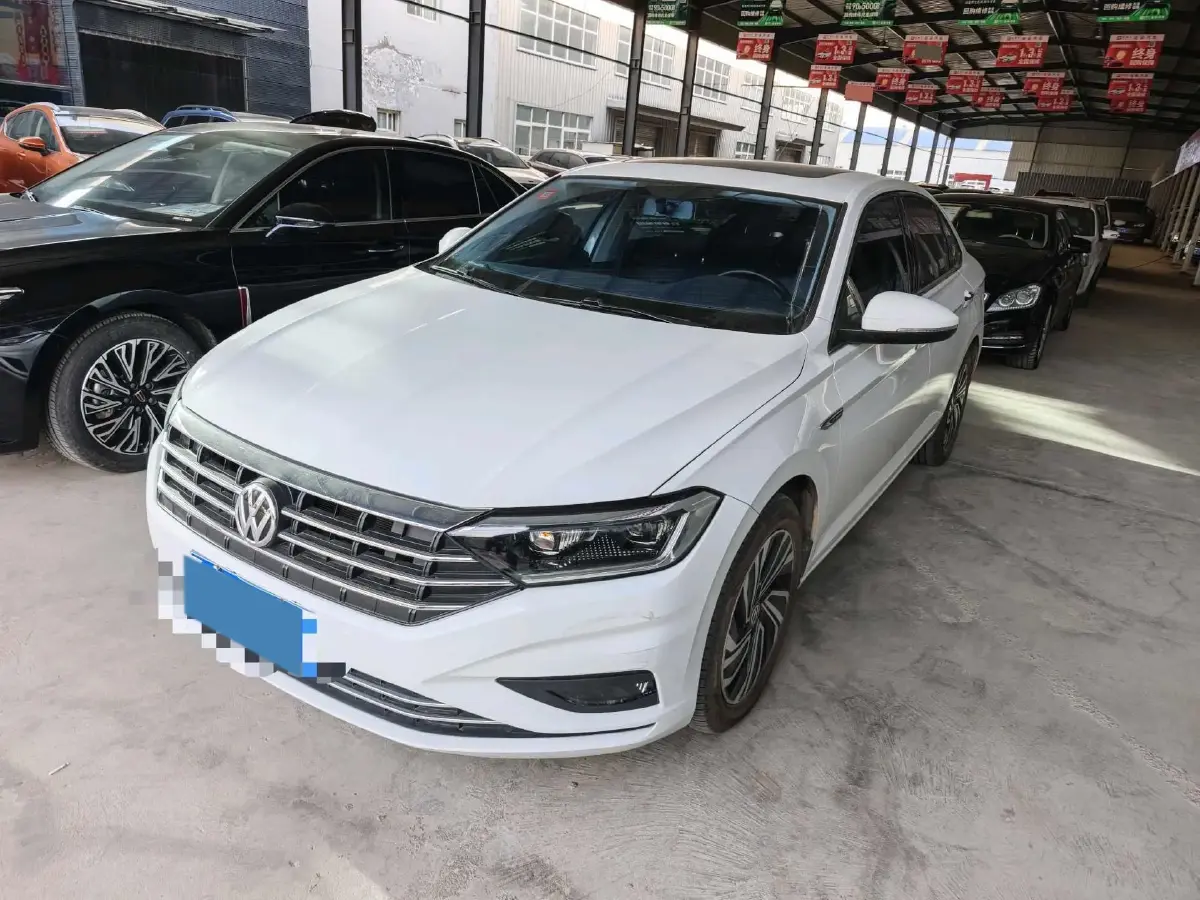 2021 Volkswagen Sagitar 1.4T 150HP L4 7DCT